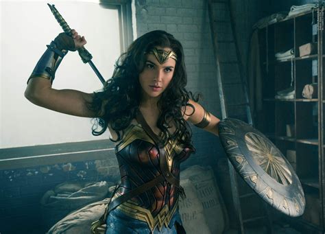 wonder woman schauspieler|Casting du film Wonder Woman : Réalisateurs, acteurs et équipe ...